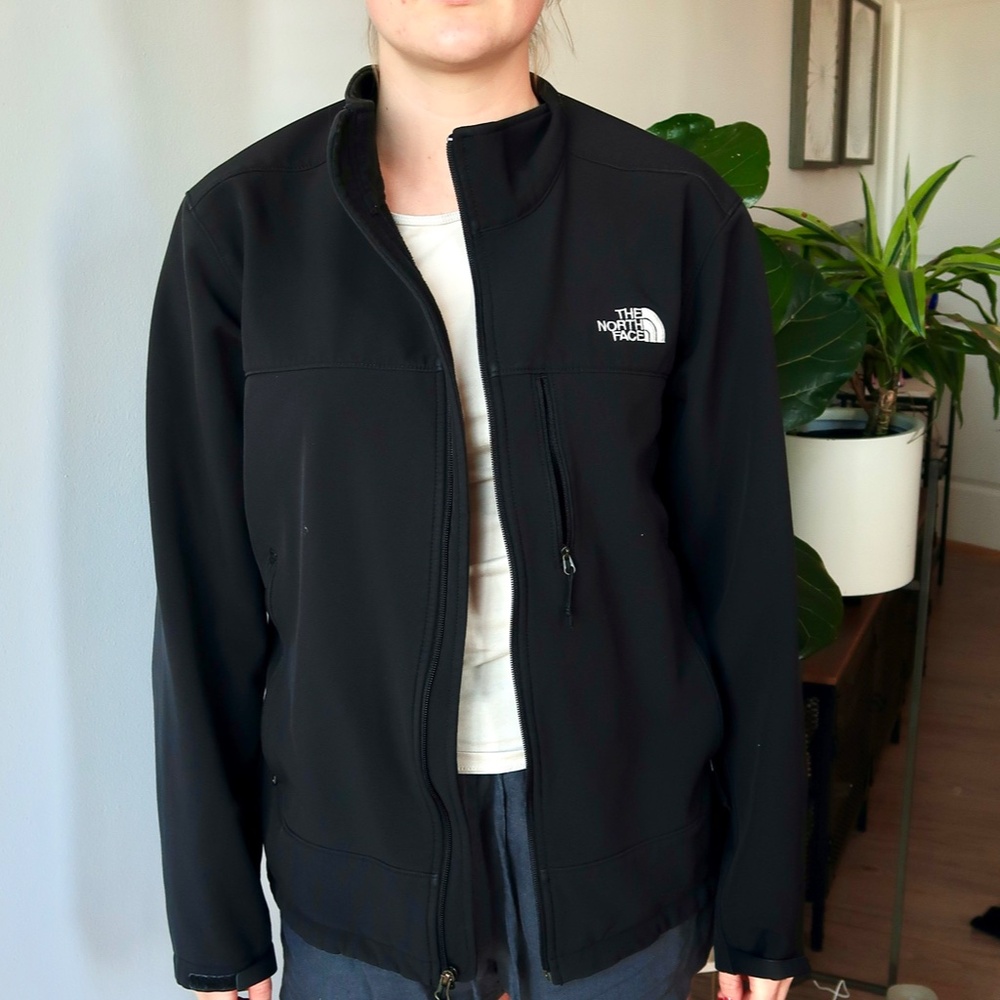 GREAT FIND Black NorthFace Jacket - Good Condition